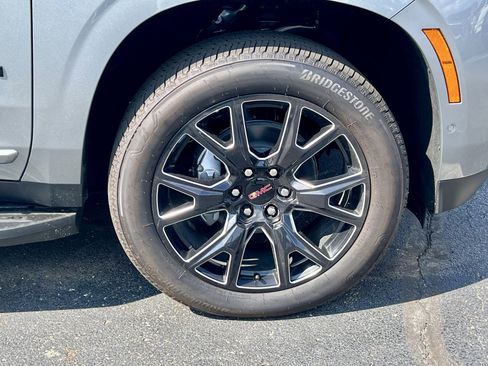 New 2025 GMC Yukon XL Denali AWD/4WD image 37