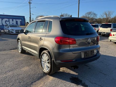 Used 2016 Volkswagen Tiguan SE image 16