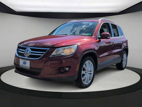 Used 2009 Volkswagen Tiguan SE FWD image 4