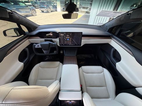 Used 2022 Tesla Model X AWD/4WD image 9