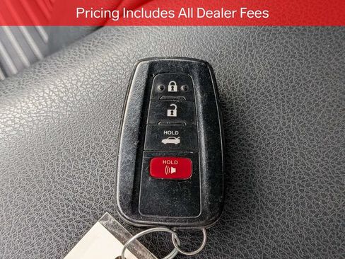 Used 2024 Toyota Camry SE w/ Convenience Package FWD image 29