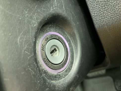 Used 2021 Toyota RAV4 LE image 23