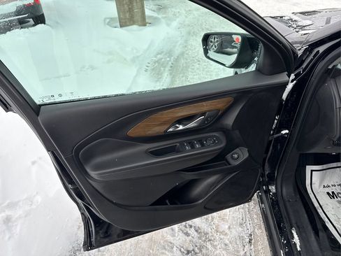 Used 2020 GMC Terrain SLE w/ Driver Convenience Package image 17