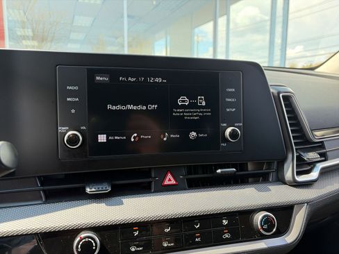 Used 2025 Kia Sportage LX image 20