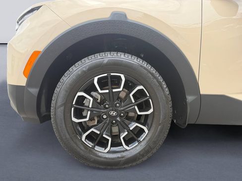 Used 2022 Hyundai Santa Cruz SEL Premium AWD/4WD image 9