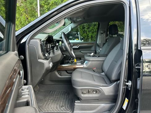 Used 2023 GMC Sierra 1500 Elevation AWD/4WD image 8
