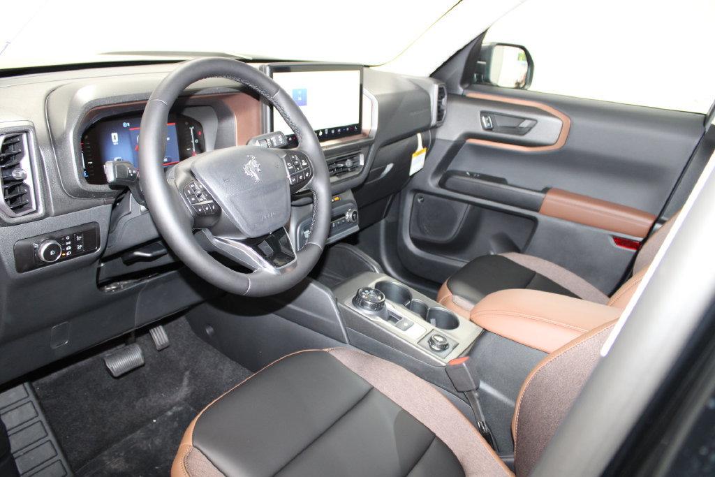 New 2026 Ford Bronco Sport Outer Banks w/ Outer Banks Tech Package+ AWD/4WD image 13