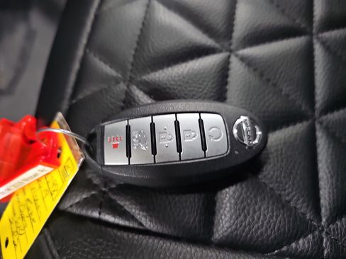 Used 2019 Nissan Rogue SL image 37