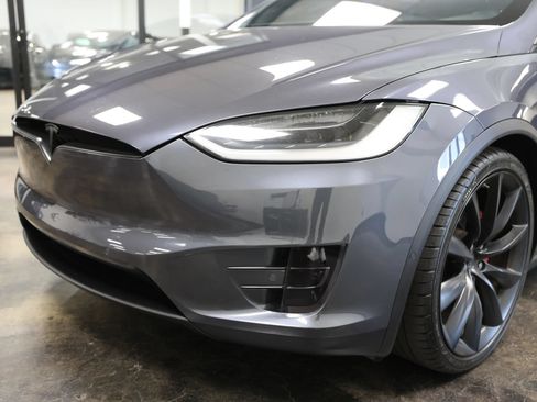 Used 2018 Tesla Model X P100D AWD/4WD image 11