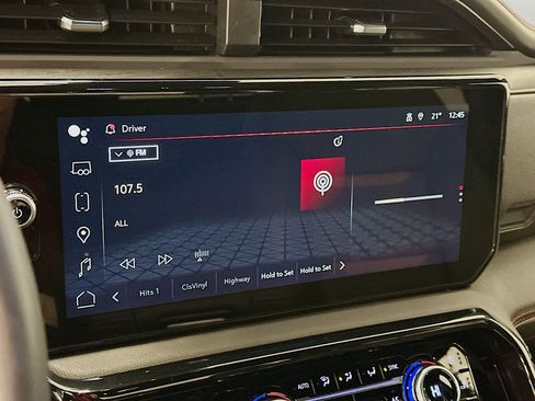 Used 2025 GMC Sierra 1500 AT4 image 21