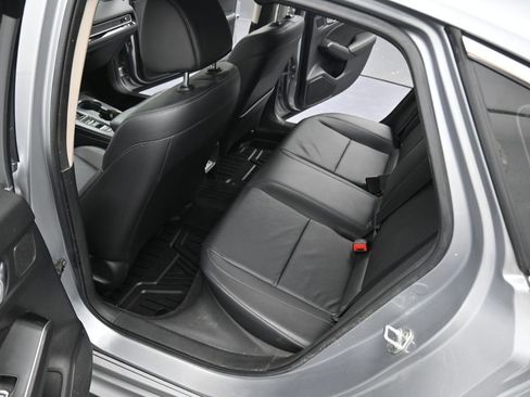 Used 2023 Honda Civic Touring image 27