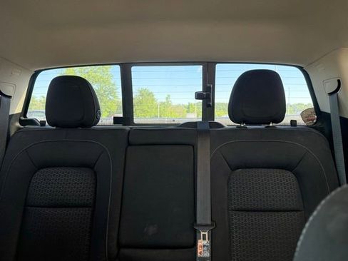 Used 2018 GMC Canyon SLE w/ SLE Convenience Package RWD image 17