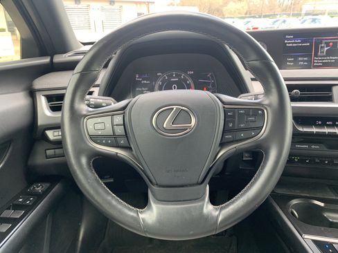 Used 2020 Lexus UX 200 w/ Premium Package image 18