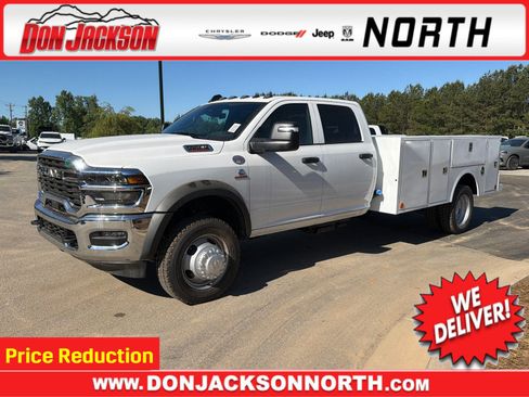 New 2026 RAM 5500 Tradesman w/ Chrome Appearance Group AWD/4WD image 1