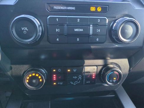 Used 2020 Ford F250 XLT w/ XLT Premium Package image 15