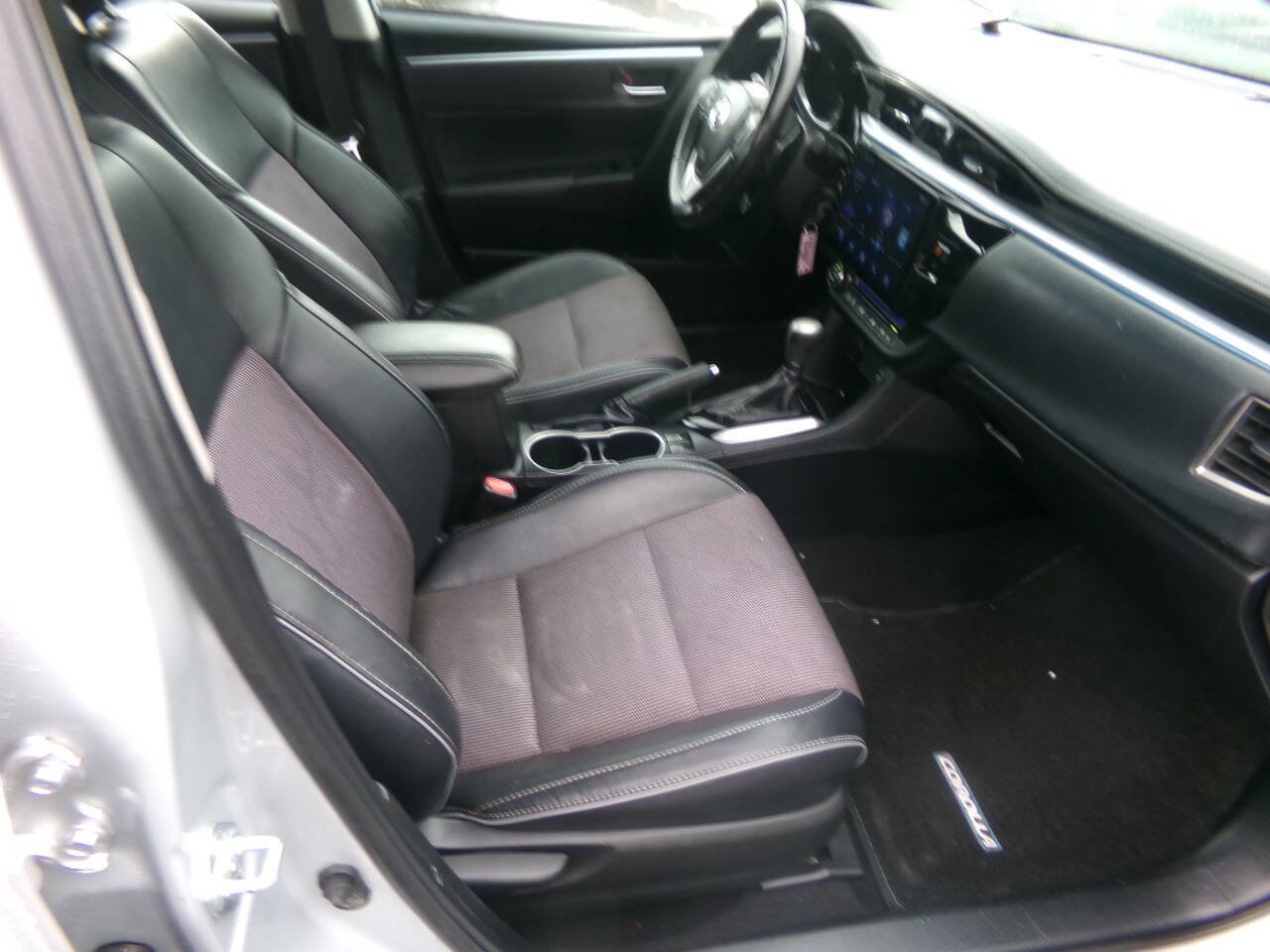 Used 2016 Toyota Corolla S FWD image 9