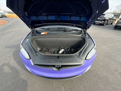 Used 2018 Tesla Model X 75D image 28