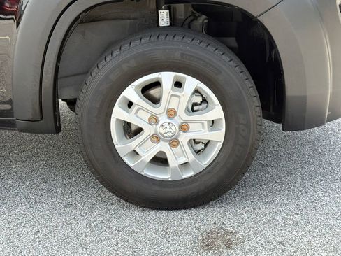Used 2023 RAM ProMaster 1500 w/ Premium Appearance Group FWD image 12
