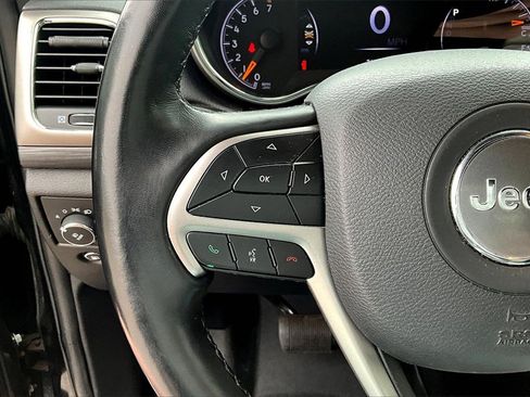 Used 2021 Jeep Grand Cherokee Laredo X image 18