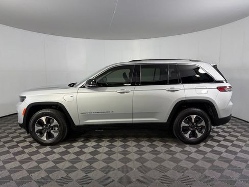 Used 2024 Jeep Grand Cherokee Limited 4xe AWD/4WD image 11