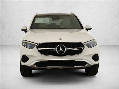 Certified 2025 Mercedes-Benz GLC 300 4MATIC image 2
