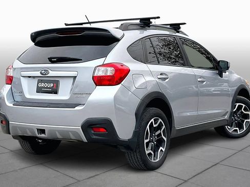 Used 2016 Subaru Crosstrek 2.0i Premium w/ Moonroof Package image 12