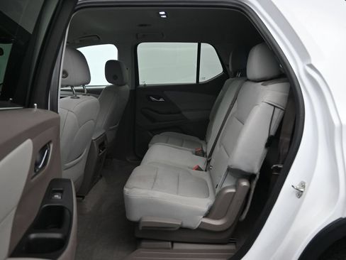 Used 2021 Chevrolet Traverse LT w/ LPO, Floor Liner Package AWD/4WD image 28