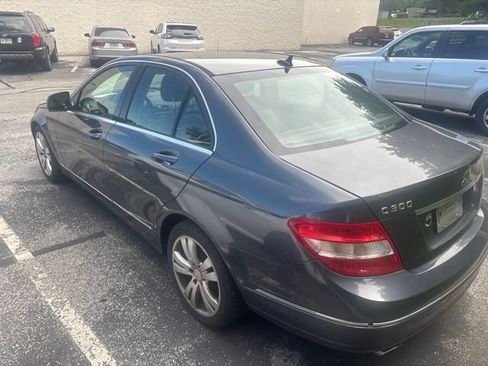 Used 2009 Mercedes-Benz C 300 Sedan image 3