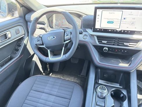 New 2026 Ford Explorer ST-Line w/ ST-Line Street Pack AWD/4WD image 14