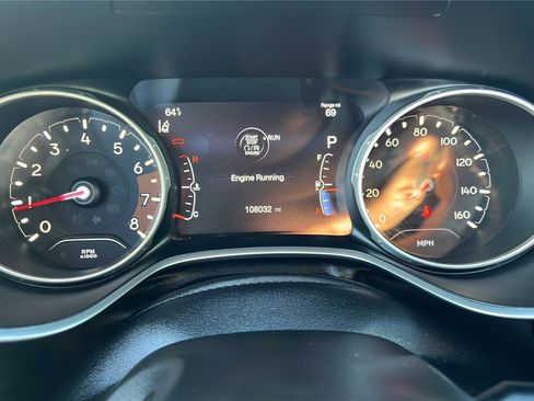 Used 2018 Jeep Compass Latitude w/ Popular Equipment Group image 12