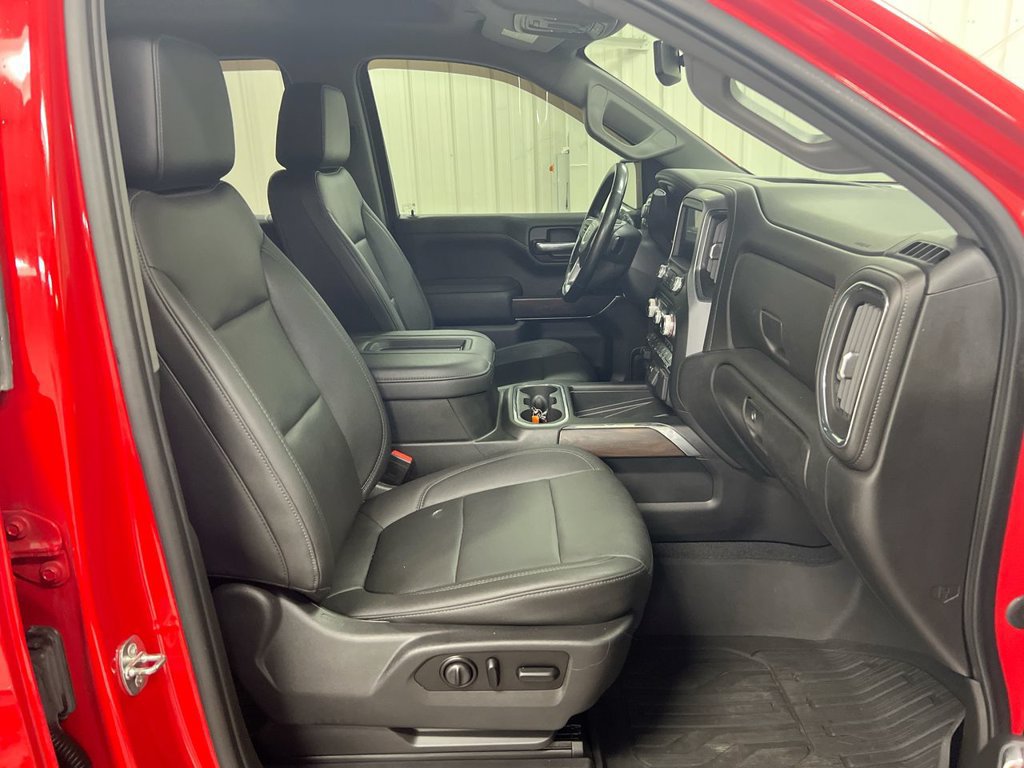 Used 2021 GMC Sierra 1500 SLT w/ SLT Premium Plus Package AWD/4WD image 22