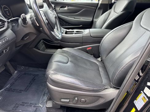 Used 2022 Hyundai Santa Fe SEL w/ Convenience + Premium Package FWD image 9