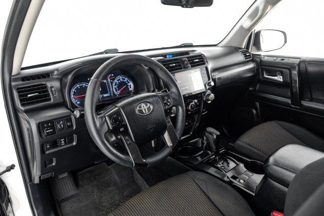 Used 2020 Toyota 4Runner TRD Off-Road AWD/4WD image 16