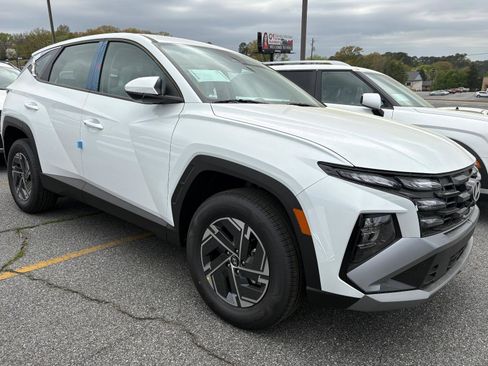 New 2026 Hyundai Tucson Blue SE AWD/4WD image 3