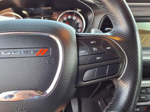 Used 2022 Dodge Challenger GT image 35