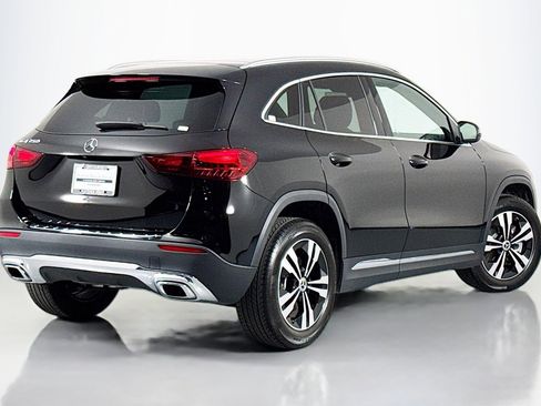 Certified 2026 Mercedes-Benz GLA 250 image 11