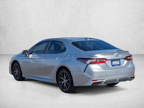 Used 2023 Toyota Camry SE image 8