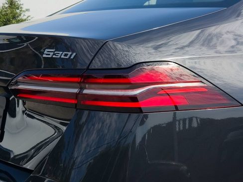 New 2027 BMW 530i w/ M Sport Package RWD image 4