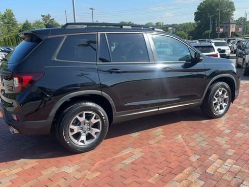 Certified 2023 Honda Passport TrailSport image 3