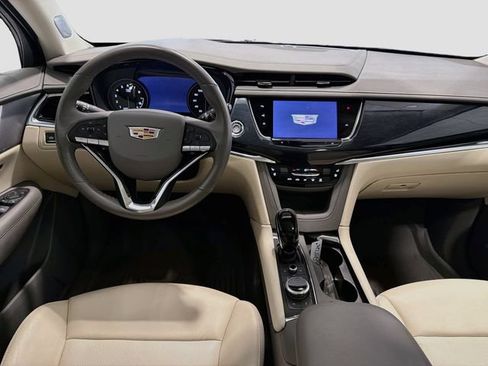 Certified 2024 Cadillac XT6 Premium Luxury w/ Technology Package AWD/4WD image 20