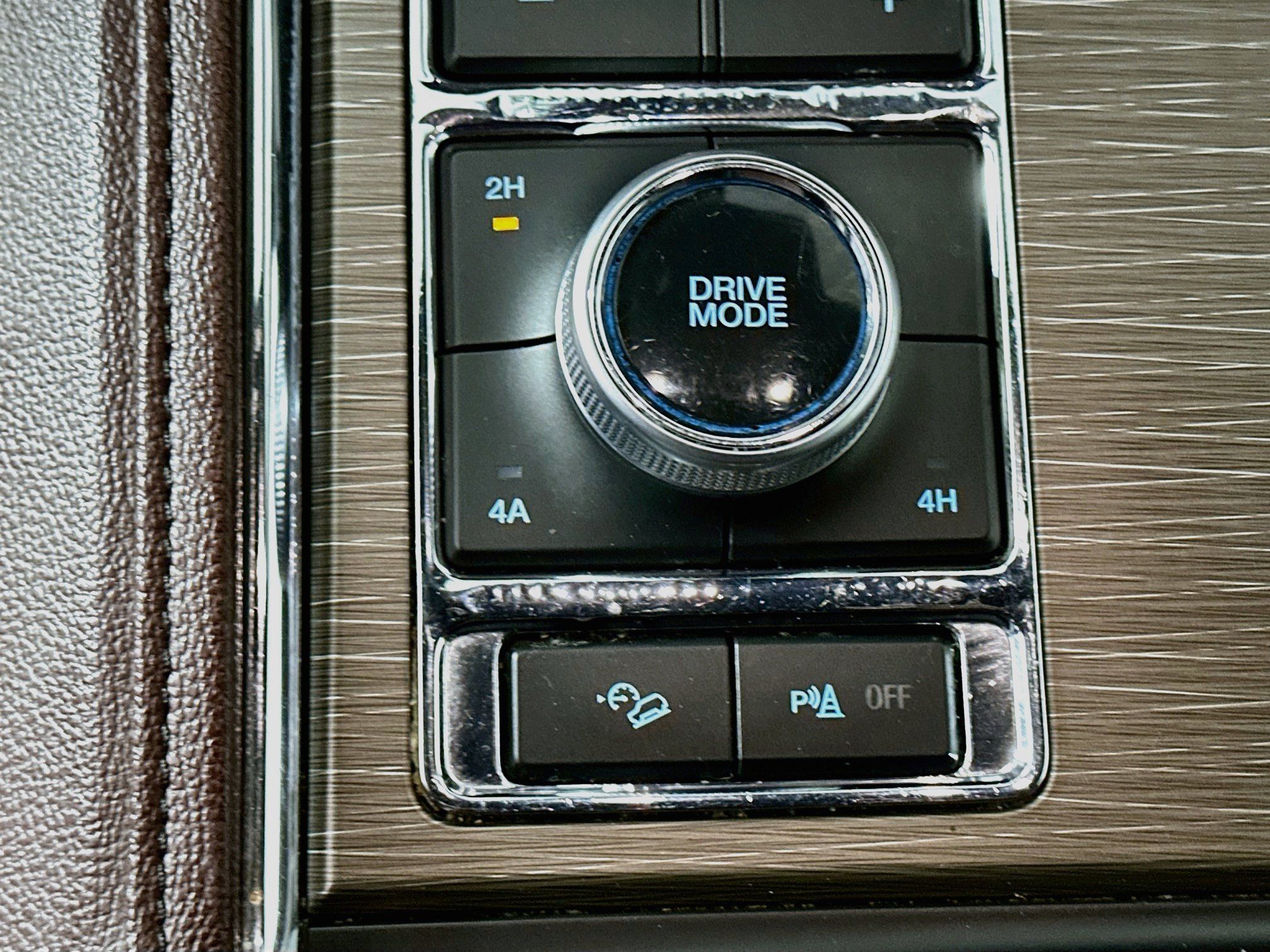 Used 2024 Ford Expedition Limited AWD/4WD image 26