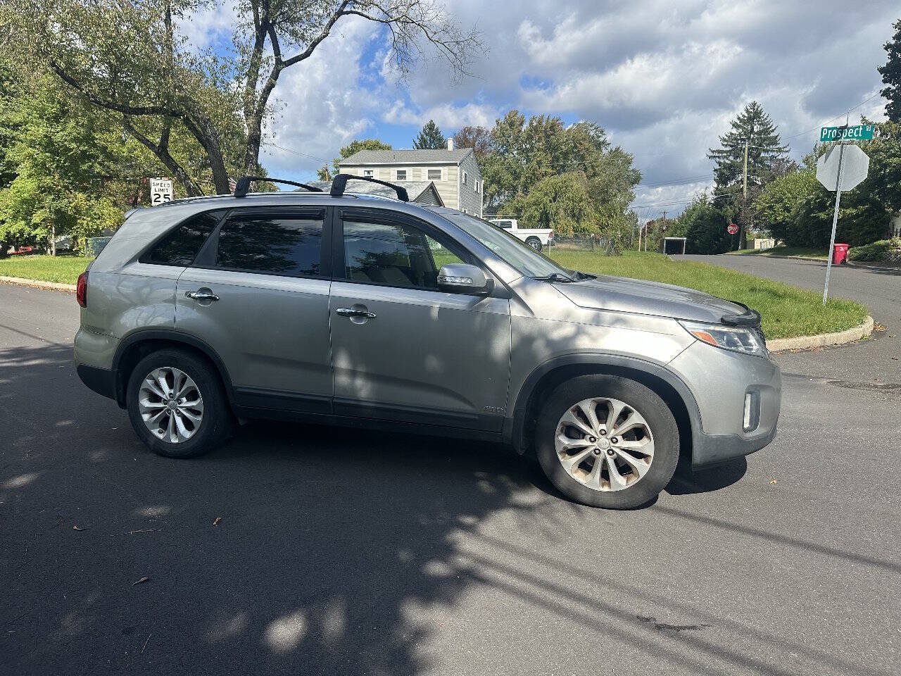 Used 2014 Kia Sorento EX w/ EX V6 Touring Package AWD/4WD image 4