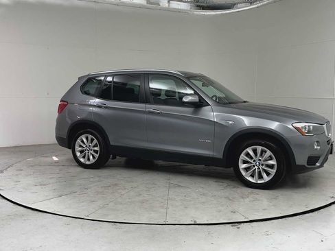 Used 2017 BMW X3 xDrive28i AWD/4WD image 8