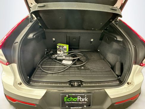 Used 2023 Volvo C40 P8 Recharge Ultimate w/ Protection Package Premier AWD/4WD image 31