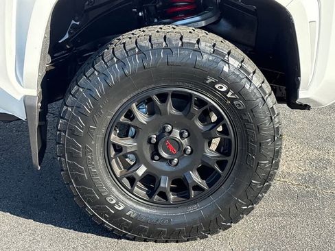 New 2025 Toyota Tacoma SR5 image 32