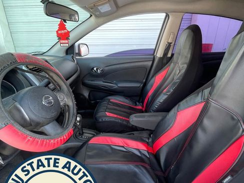 Used 2013 Nissan Versa SV image 3