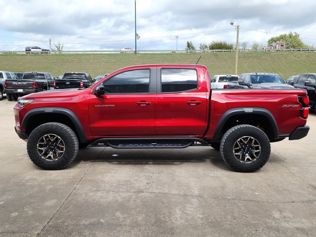 Used 2024 Chevrolet Colorado ZR2 w/ Technology Package AWD/4WD image 8