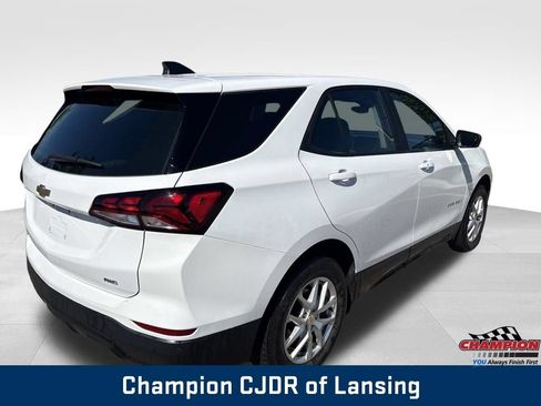 Used 2023 Chevrolet Equinox LS AWD/4WD image 8