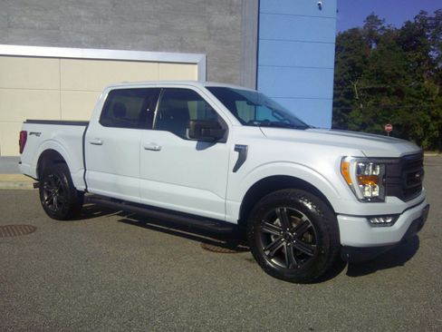 Used 2021 Ford F150 XLT w/ Equipment Group 302A High AWD/4WD image 15