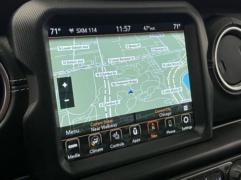 Used 2020 Jeep Wrangler Unlimited Sahara image 28